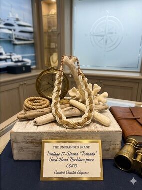 ⚓️ Mint Vintage 17-Strand "Tornado" Glass Torsade - White & Bronze Gold